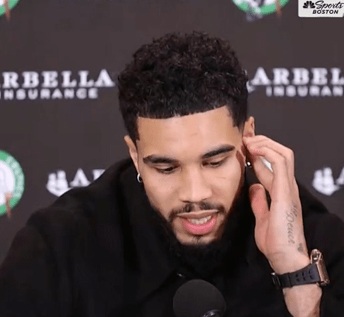 塔图姆领先MVP榜